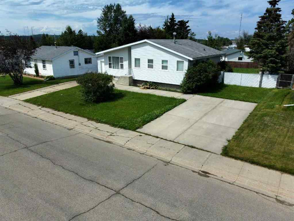 MLS® A2263460 - 300 Hammond Drive  in NONE Fox Creek, Residential