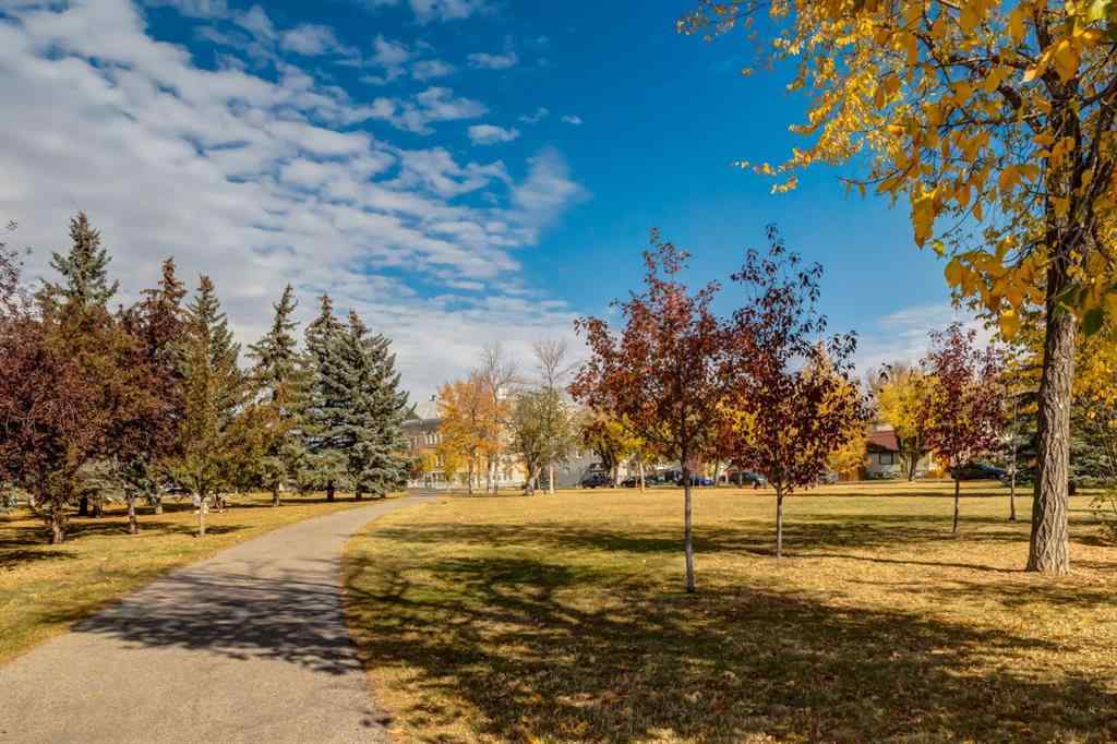 MLS® A2263461 - Unit #305 603 7 Avenue NE in Renfrew Calgary, Residential