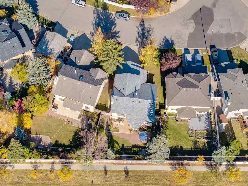 MLS® A2263464 - 33 Shawnee View SW in Shawnee Slopes Calgary, Residential