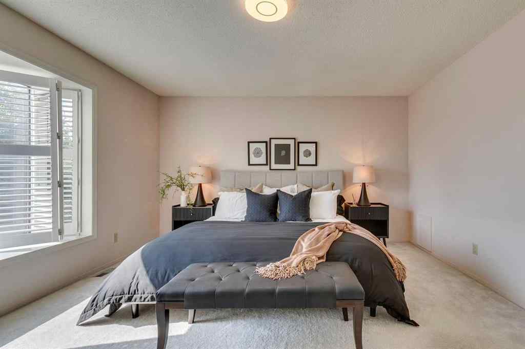 MLS® A2263464 - 33 Shawnee View SW in Shawnee Slopes Calgary, Residential