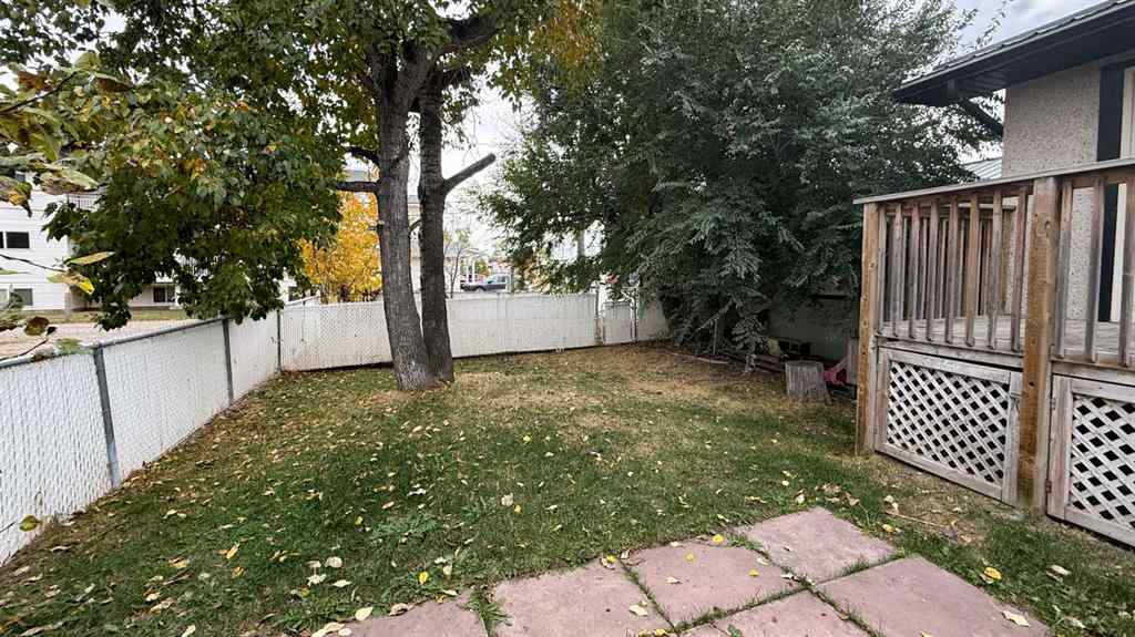 MLS® A2263468 - 4609 52 Street  in NONE Olds, Residential