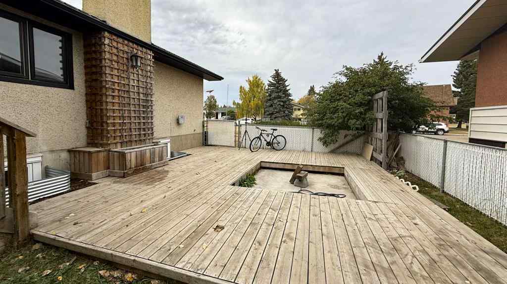 MLS® A2263468 - 4609 52 Street  in NONE Olds, Residential