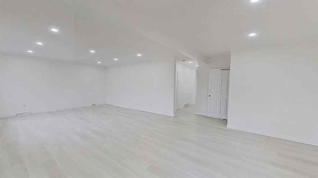 MLS® A2263468 - 4609 52 Street  in NONE Olds, Residential