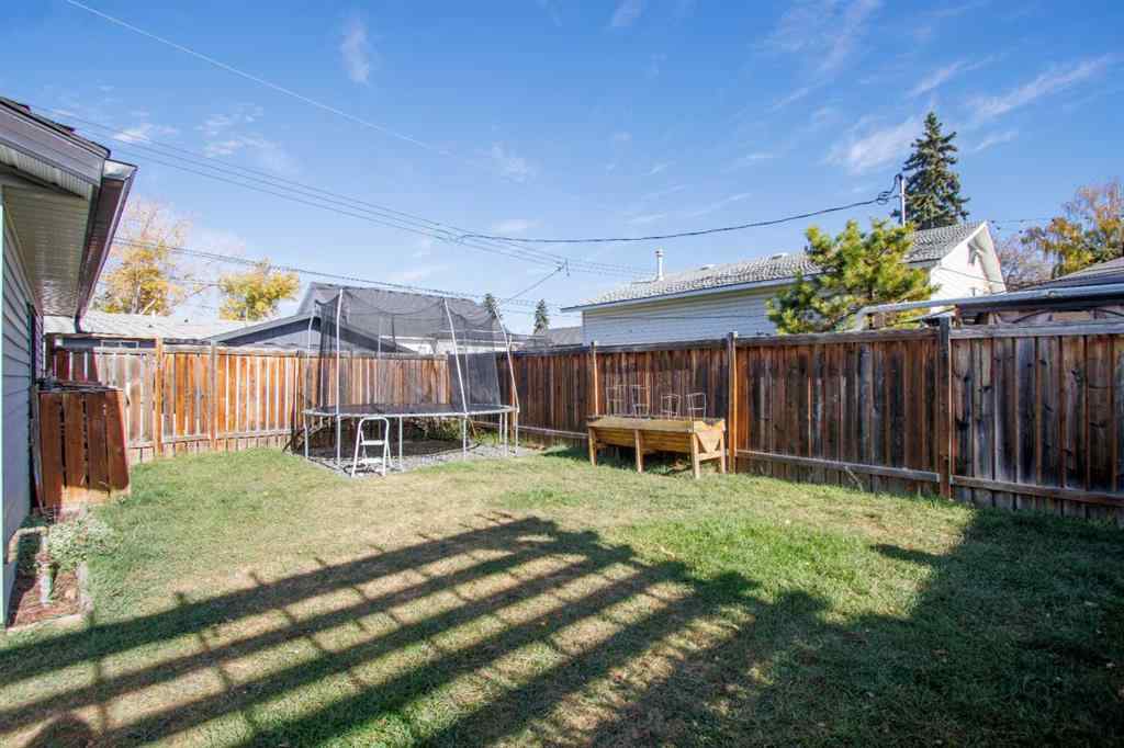 MLS® A2263478 - 1218 Centre Street  in NONE Carstairs, Residential