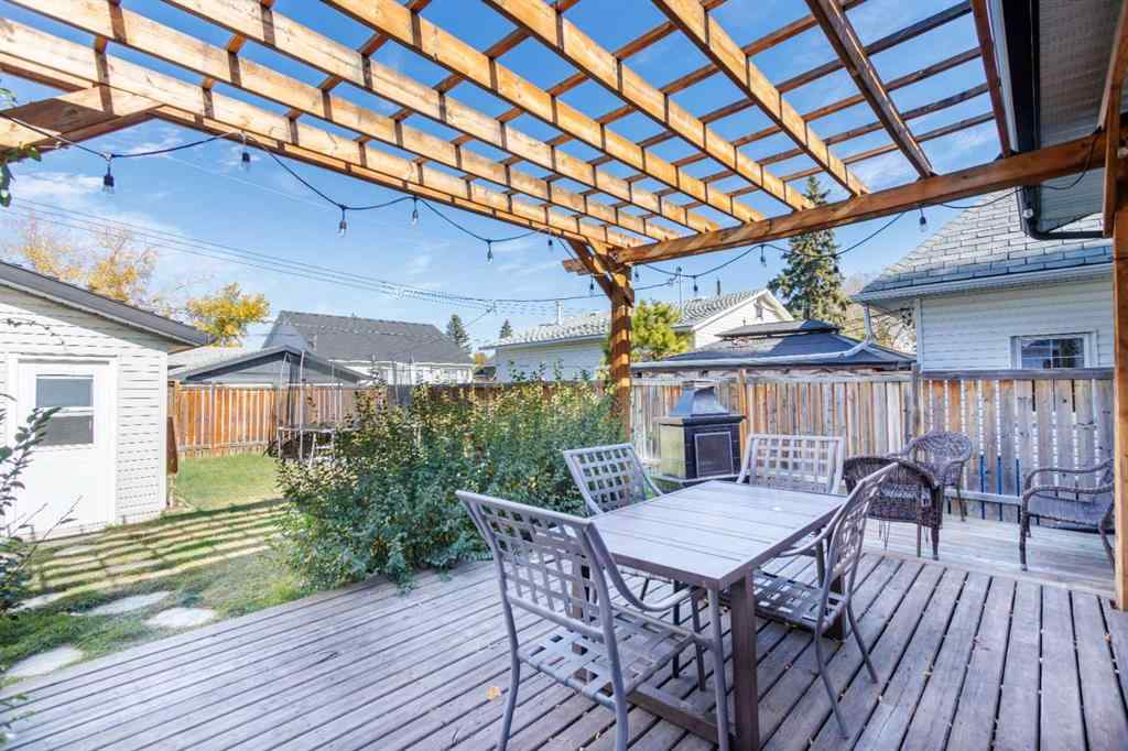 MLS® A2263478 - 1218 Centre Street  in NONE Carstairs, Residential