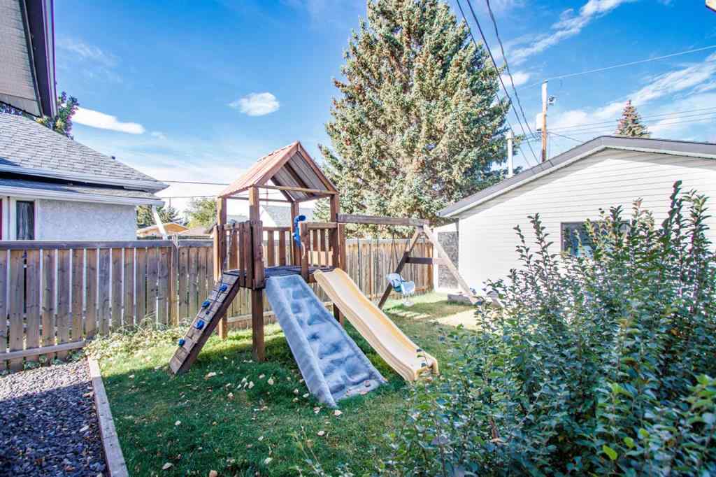 MLS® A2263478 - 1218 Centre Street  in NONE Carstairs, Residential