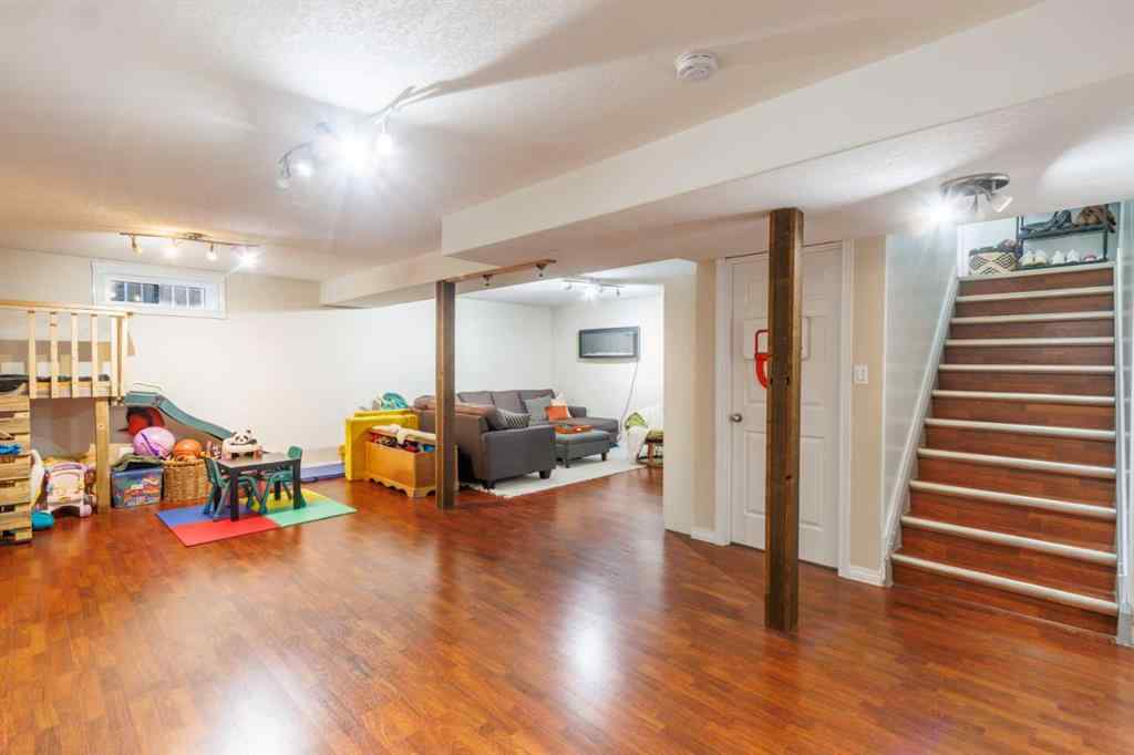 MLS® A2263478 - 1218 Centre Street  in NONE Carstairs, Residential