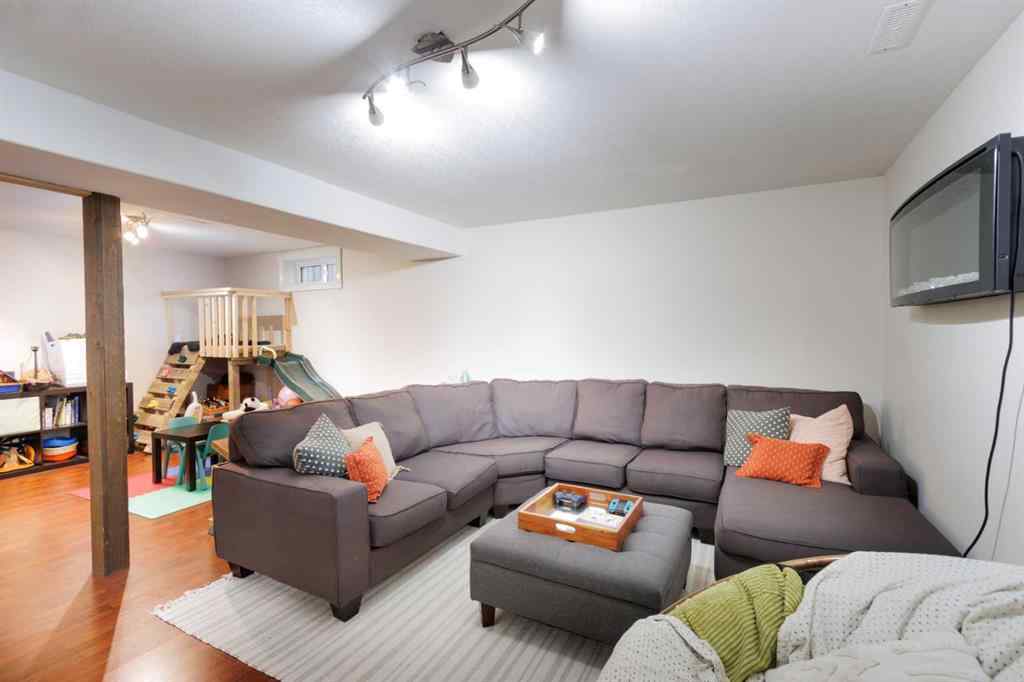 MLS® A2263478 - 1218 Centre Street  in NONE Carstairs, Residential