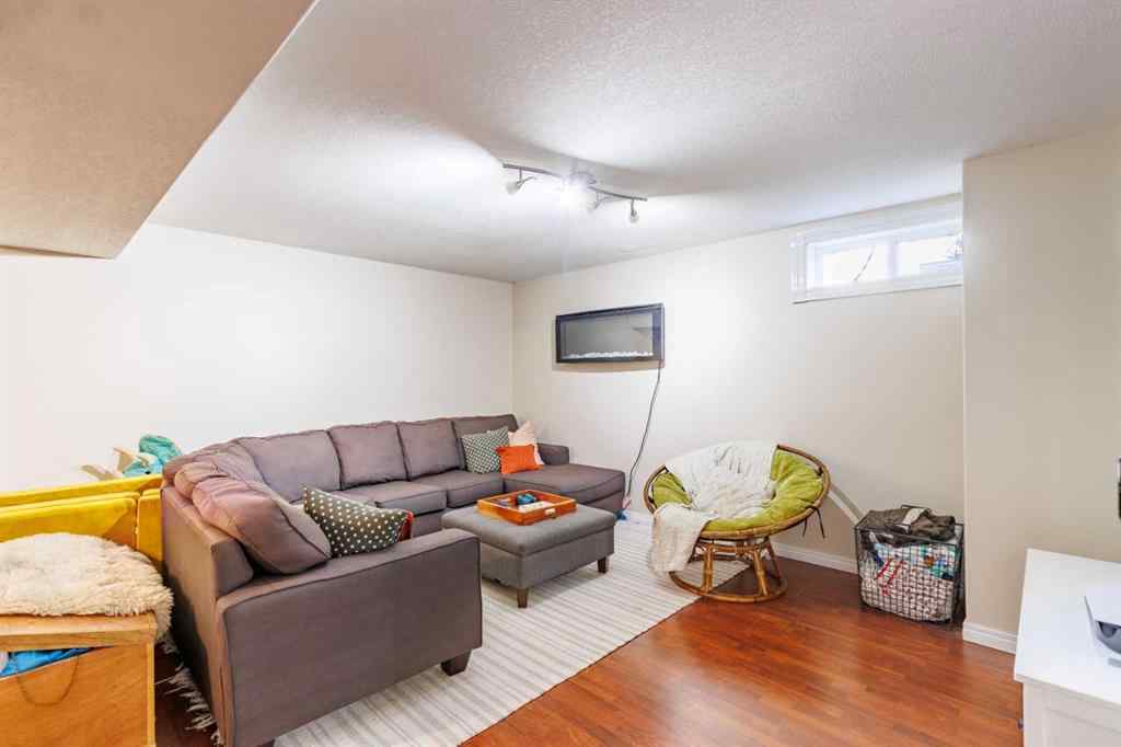 MLS® A2263478 - 1218 Centre Street  in NONE Carstairs, Residential