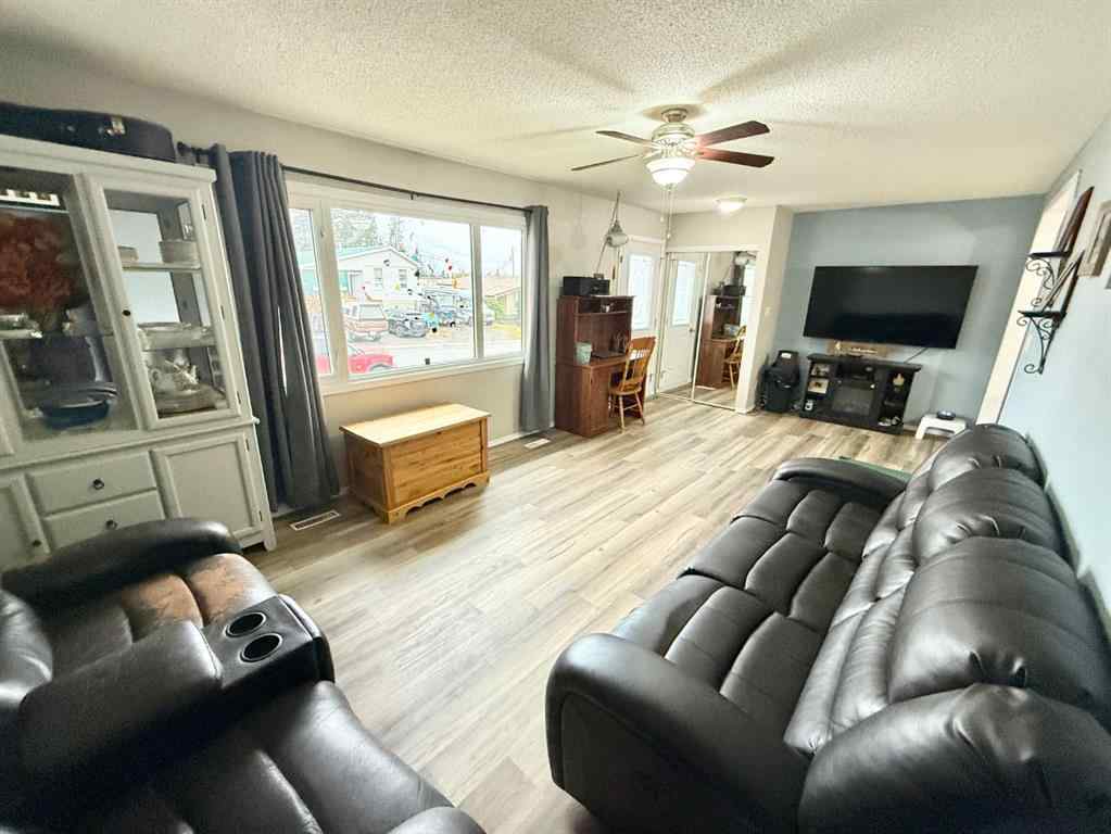 MLS® A2263483 - 104 ASPEN Street  in Hillcrest Hinton, Residential