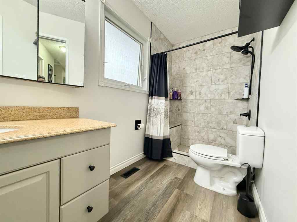 MLS® A2263483 - 104 ASPEN Street  in Hillcrest Hinton, Residential