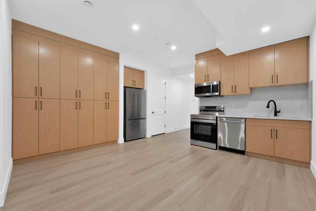 MLS® A2263485 - 434 23 Avenue NW in Mount Pleasant Calgary, Residential