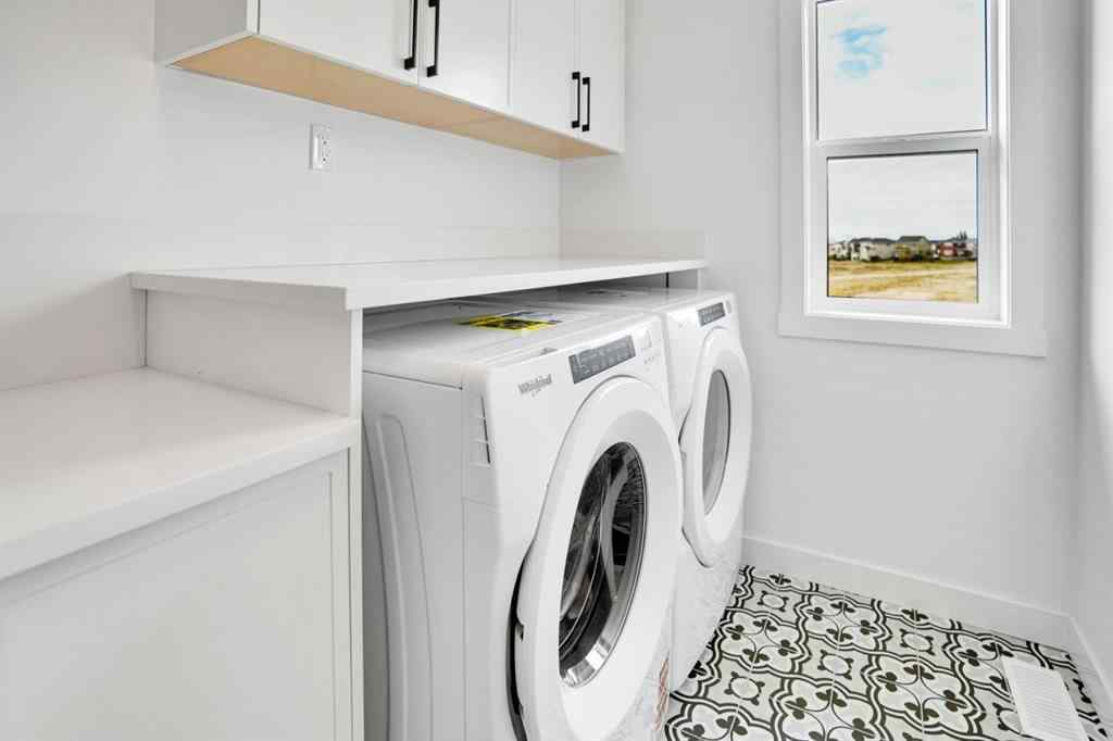 MLS® A2263493 - 75 Sunvalley Way  in Sunset Ridge Cochrane, Residential