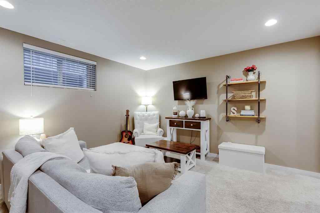 MLS® A2263497 - 1178 Kings Heights Way SE in Kings Heights Airdrie, Residential