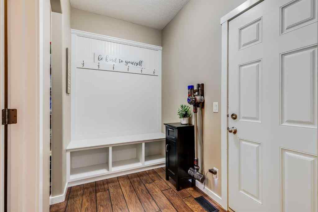 MLS® A2263497 - 1178 Kings Heights Way SE in Kings Heights Airdrie, Residential