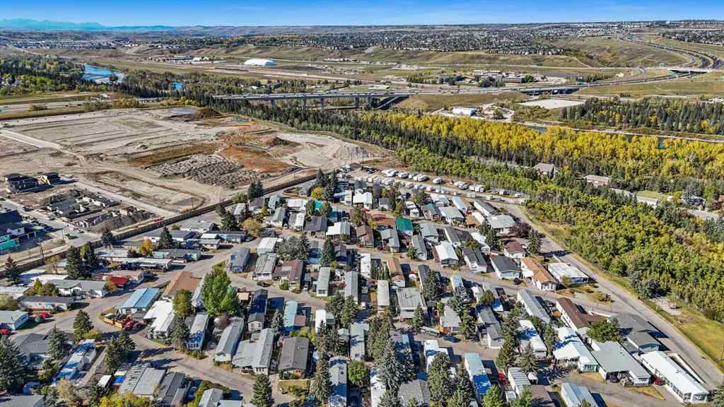 MLS&reg; # A2263505 - Unit #424 3223 83 Street NW in Greenwood/Greenbriar Calgary, Mobile Open Houses