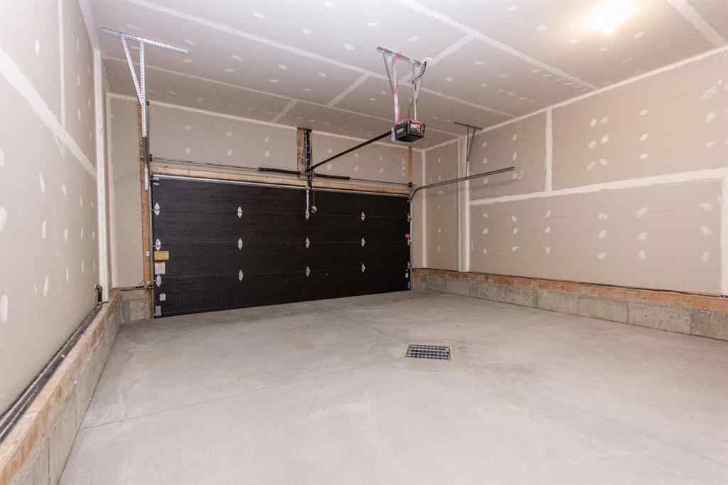 MLS® A2263509 - 256 Augustus Way  in Palisades Penhold, Residential