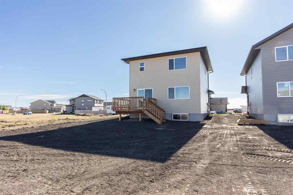 MLS® A2263509 - 256 Augustus Way  in Palisades Penhold, Residential