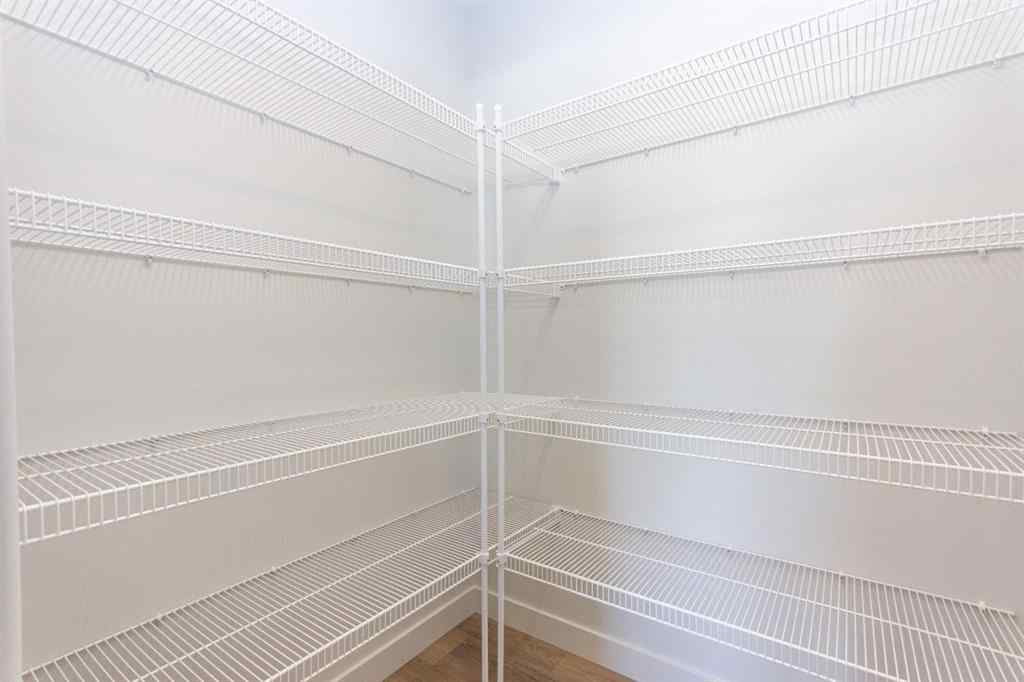 MLS® A2263509 - 256 Augustus Way  in Palisades Penhold, Residential