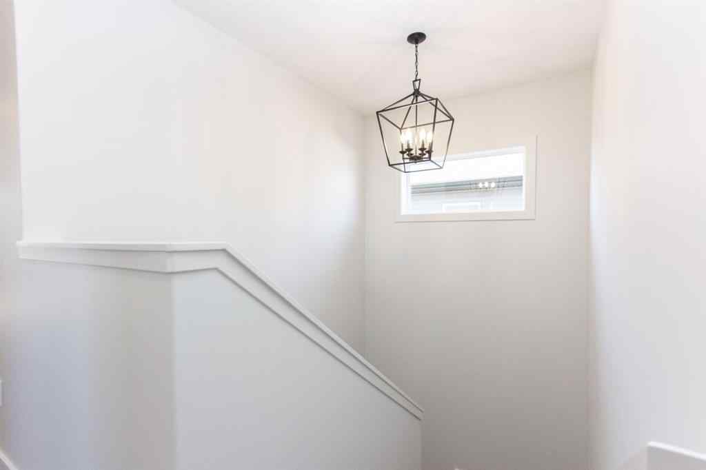 MLS® A2263509 - 256 Augustus Way  in Palisades Penhold, Residential