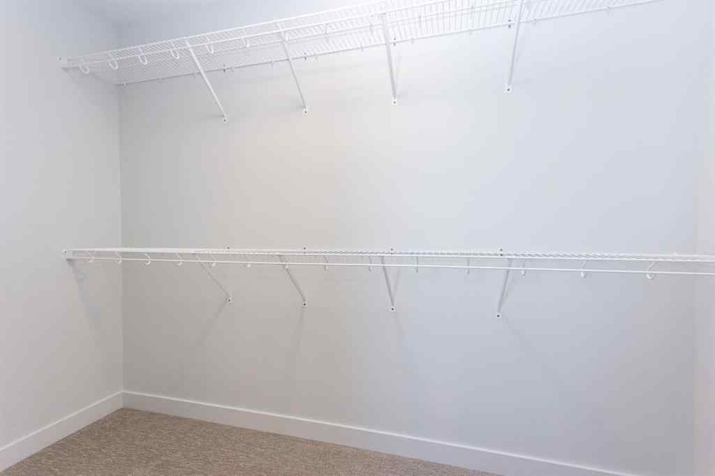 MLS® A2263509 - 256 Augustus Way  in Palisades Penhold, Residential