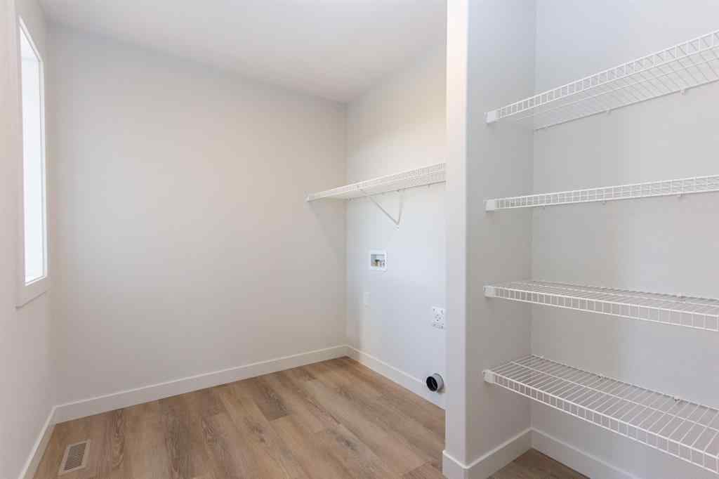 MLS® A2263509 - 256 Augustus Way  in Palisades Penhold, Residential