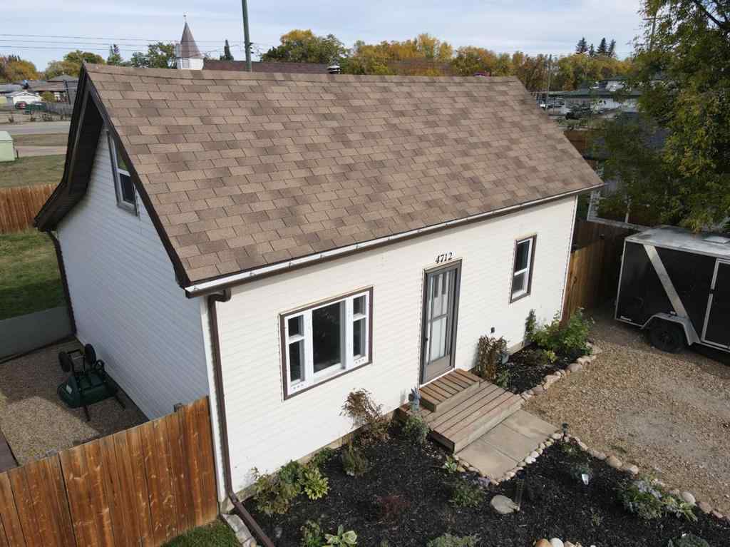 MLS® A2263512 - 4712 52nd Avenue   in NONE High Prairie, Residential