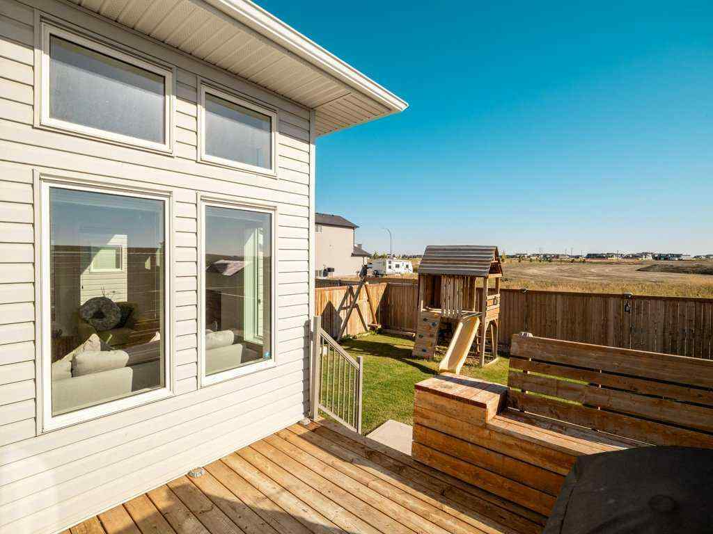 MLS® A2263516 - 660 Aquitania Boulevard W in Garry Station Lethbridge, Residential