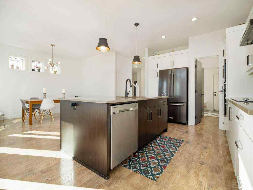 MLS® A2263516 - 660 Aquitania Boulevard W in Garry Station Lethbridge, Residential