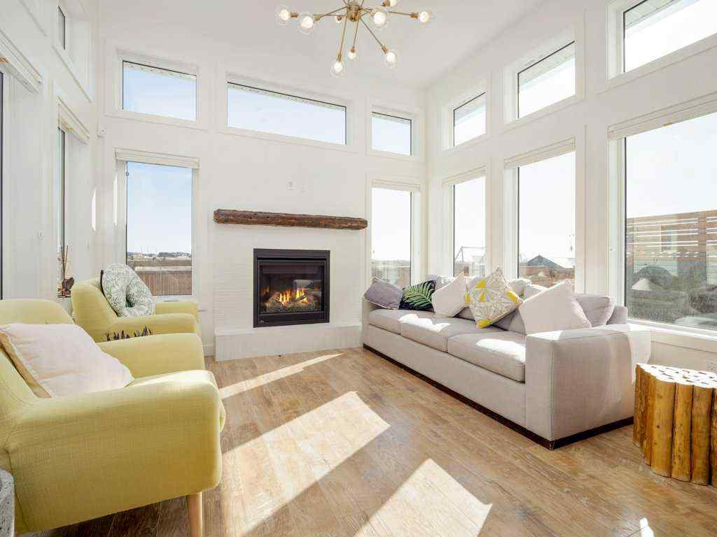 MLS® A2263516 - 660 Aquitania Boulevard W in Garry Station Lethbridge, Residential