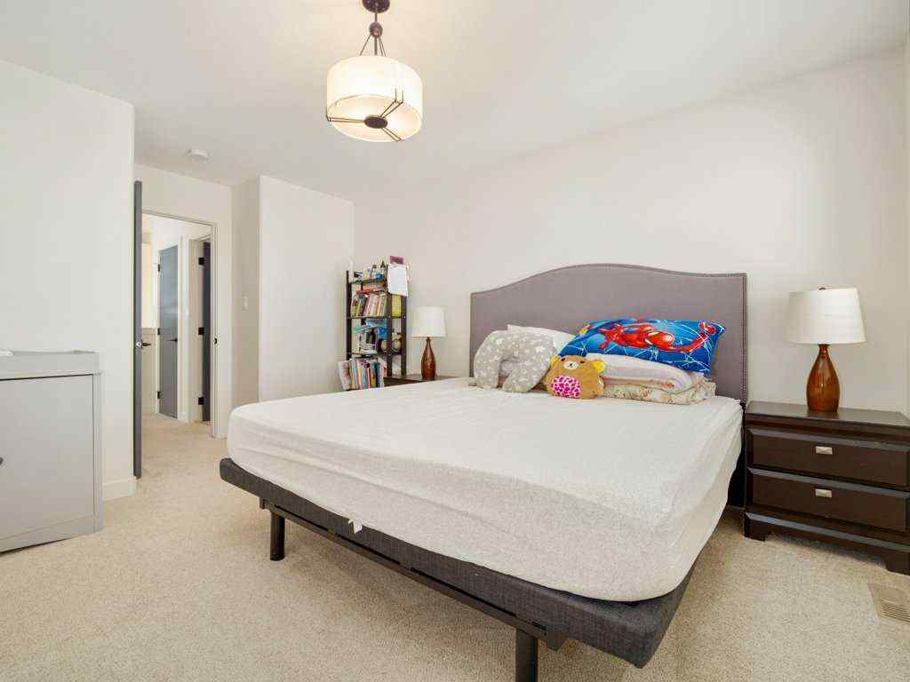 MLS® A2263516 - 660 Aquitania Boulevard W in Garry Station Lethbridge, Residential