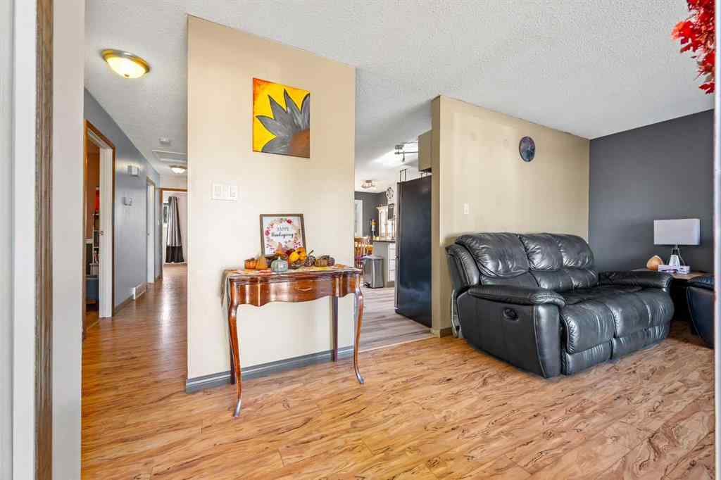 MLS® A2263517 - 5805 29 Street  in Steele Heights Lloydminster, Residential