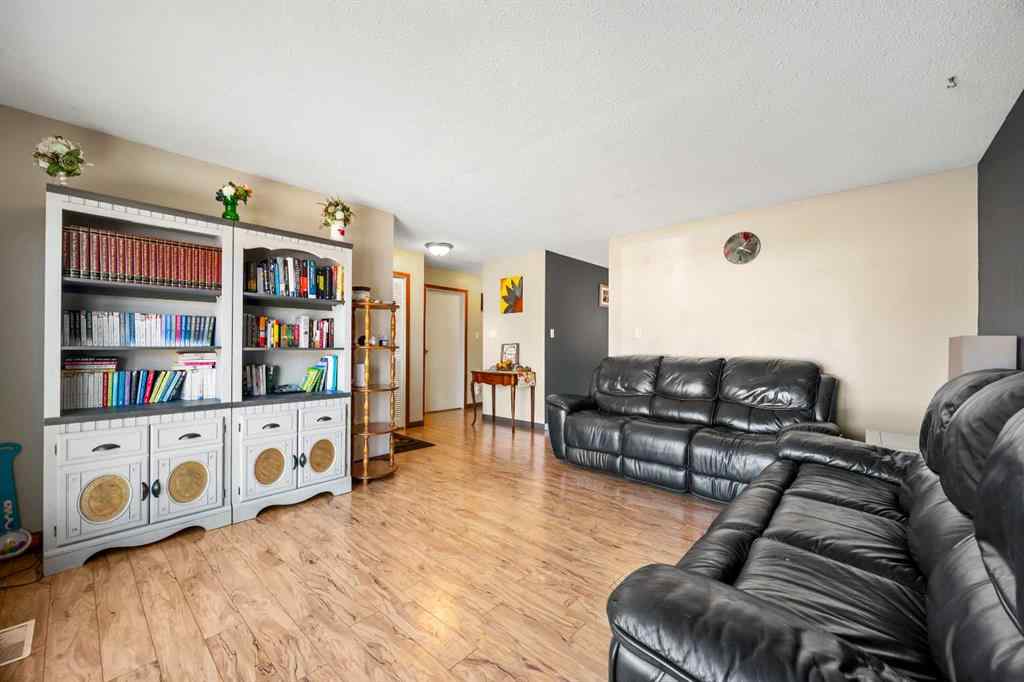 MLS® A2263517 - 5805 29 Street  in Steele Heights Lloydminster, Residential