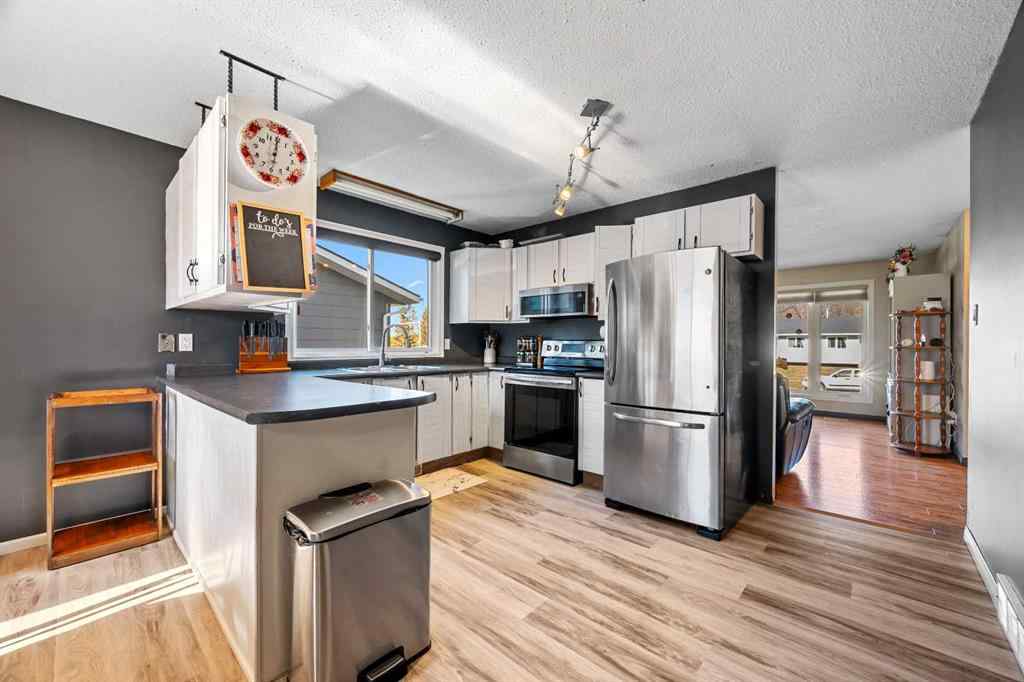 MLS® A2263517 - 5805 29 Street  in Steele Heights Lloydminster, Residential