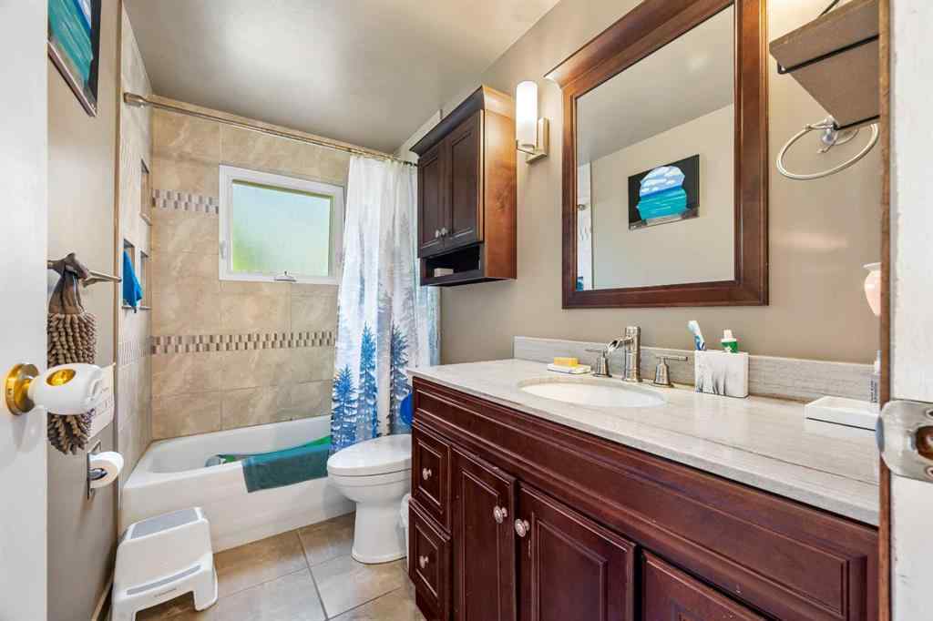 MLS® A2263517 - 5805 29 Street  in Steele Heights Lloydminster, Residential