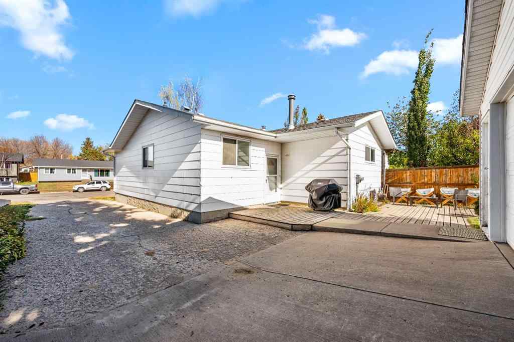 MLS® A2263517 - 5805 29 Street  in Steele Heights Lloydminster, Residential