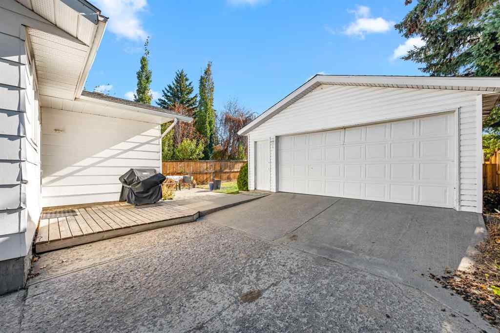 MLS® A2263517 - 5805 29 Street  in Steele Heights Lloydminster, Residential