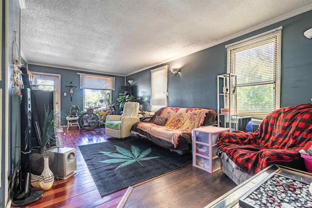 MLS® A2263520 - 4801 46 Street  in Central Business District Lloydminster, Residential