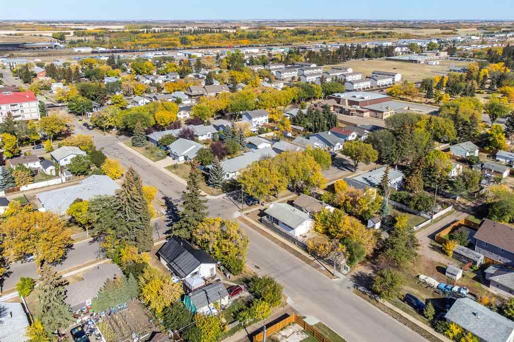MLS® A2263520 - 4801 46 Street  in Central Business District Lloydminster, Residential