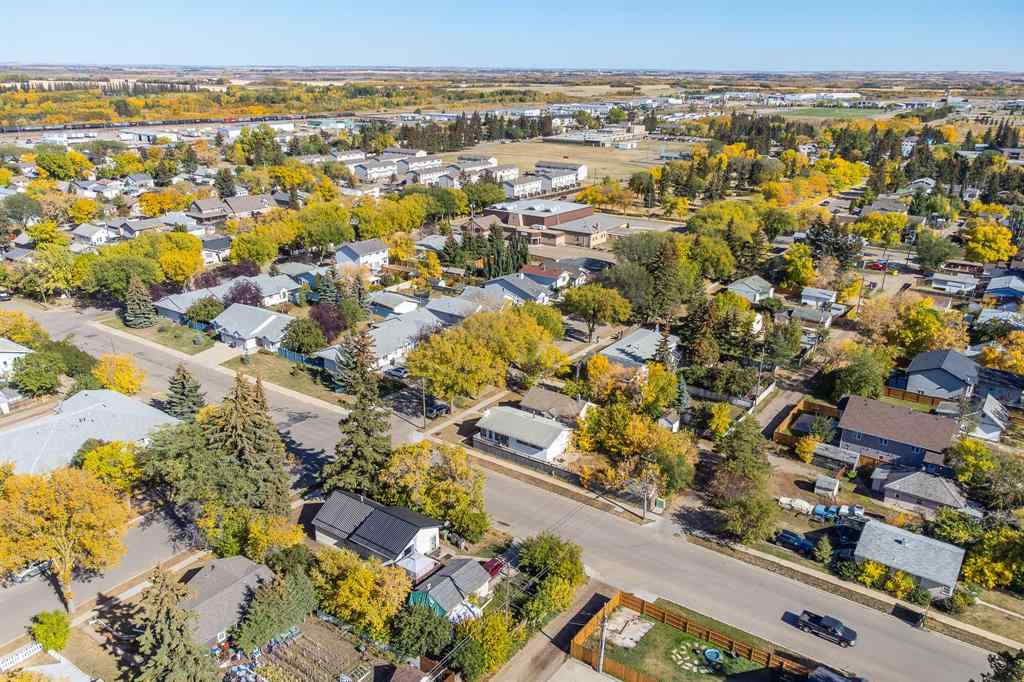 MLS® A2263520 - 4801 46 Street  in Central Business District Lloydminster, Residential
