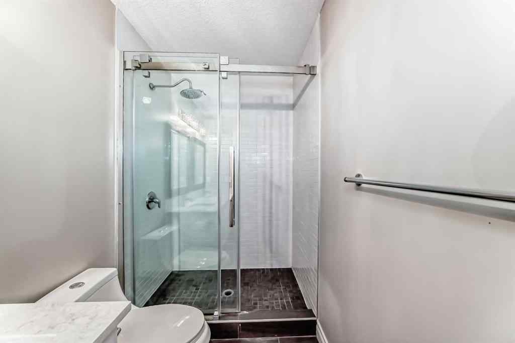 MLS® A2263524 - 173 Aspenshire Drive SW in Aspen Woods Calgary, Residential