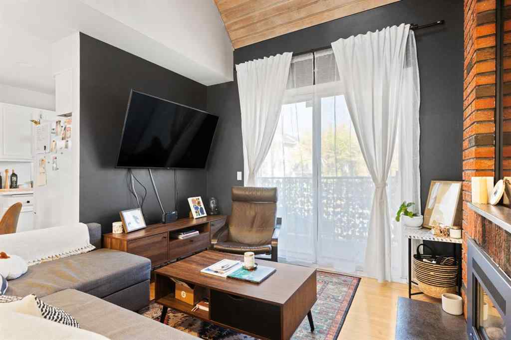 MLS® A2263530 - Unit #1 123 13 Avenue NE in Crescent Heights Calgary, Residential