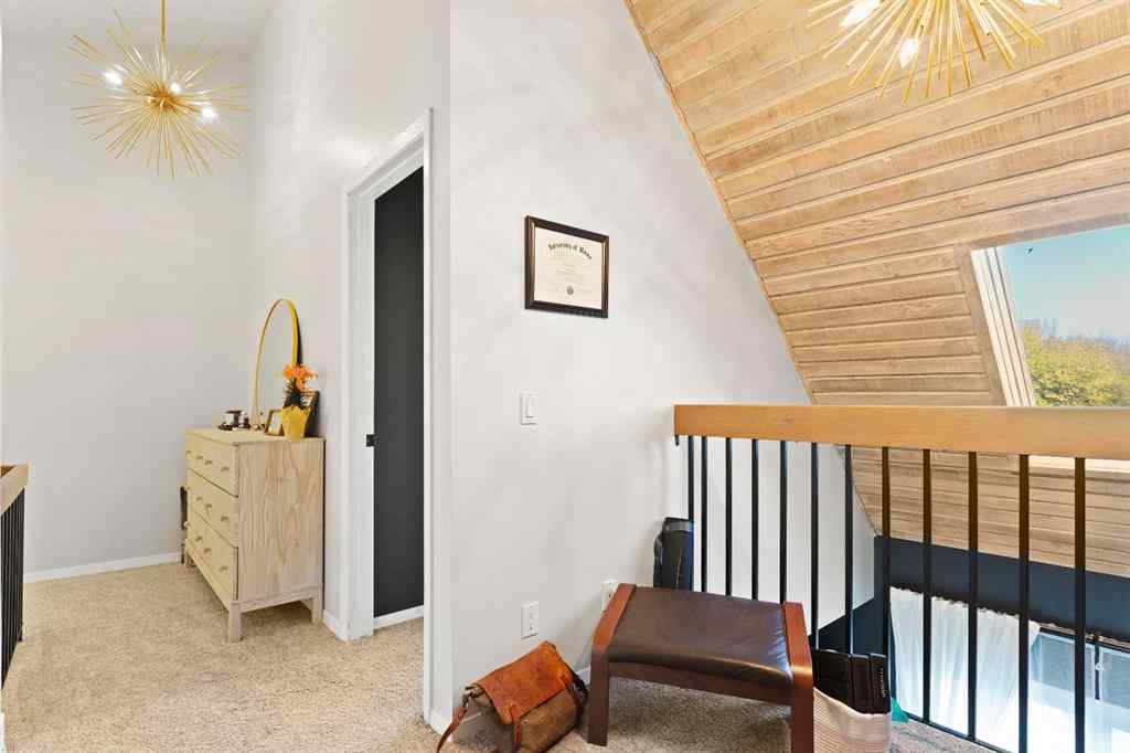 MLS® A2263530 - Unit #1 123 13 Avenue NE in Crescent Heights Calgary, Residential