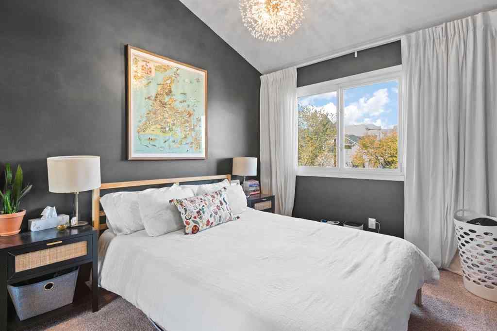 MLS® A2263530 - Unit #1 123 13 Avenue NE in Crescent Heights Calgary, Residential