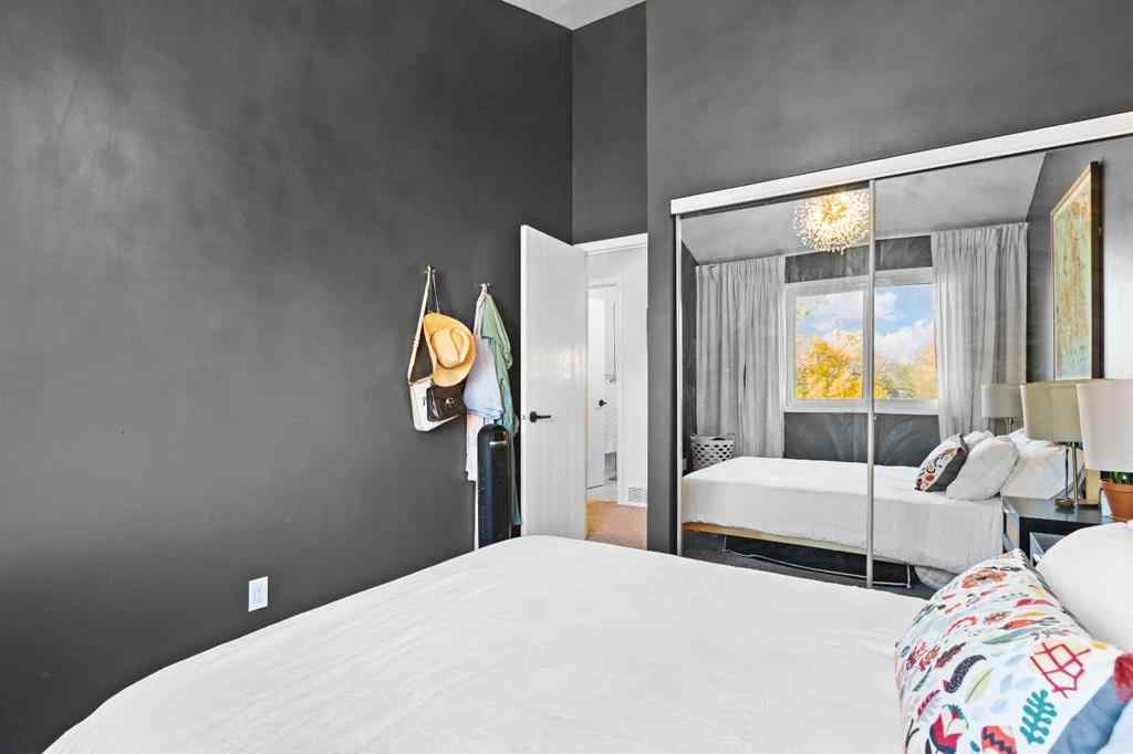 MLS® A2263530 - Unit #1 123 13 Avenue NE in Crescent Heights Calgary, Residential