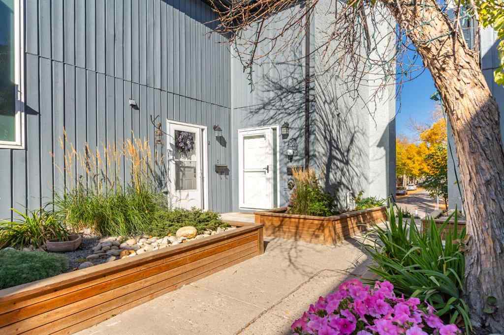 MLS® A2263530 - Unit #1 123 13 Avenue NE in Crescent Heights Calgary, Residential