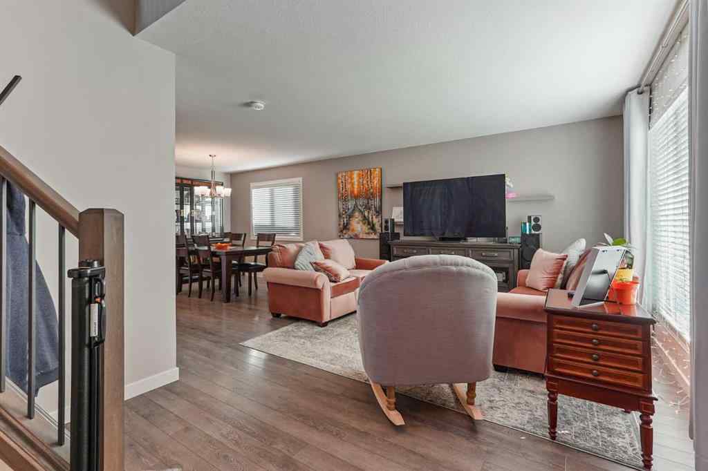 MLS® A2263534 - 377 Moonlight Way W in Copperwood Lethbridge, Residential