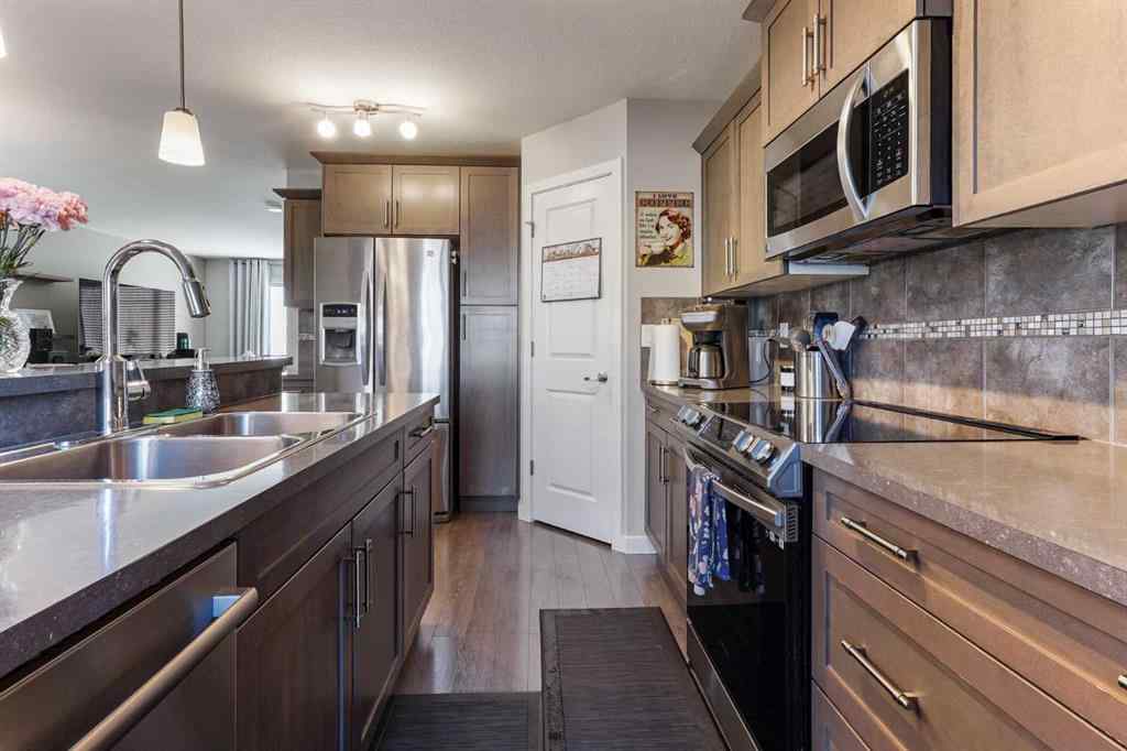 MLS® A2263534 - 377 Moonlight Way W in Copperwood Lethbridge, Residential