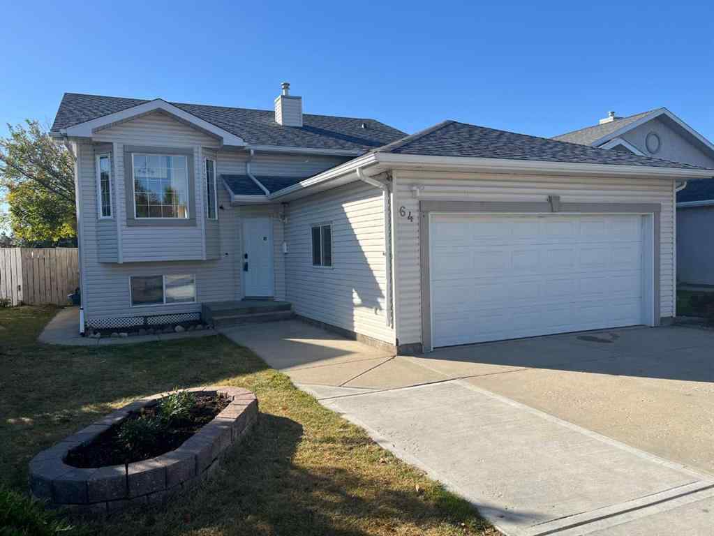 MLS® A2263537 - 64 Ermineview Way N in Uplands Lethbridge, Residential