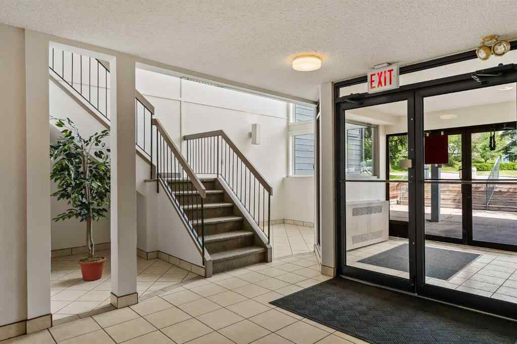 MLS® A2263538 - Unit #3302 80 Glamis Drive SW in Glamorgan Calgary, Residential